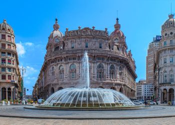 Genoa_fontana_di_piazza_De_Ferrari